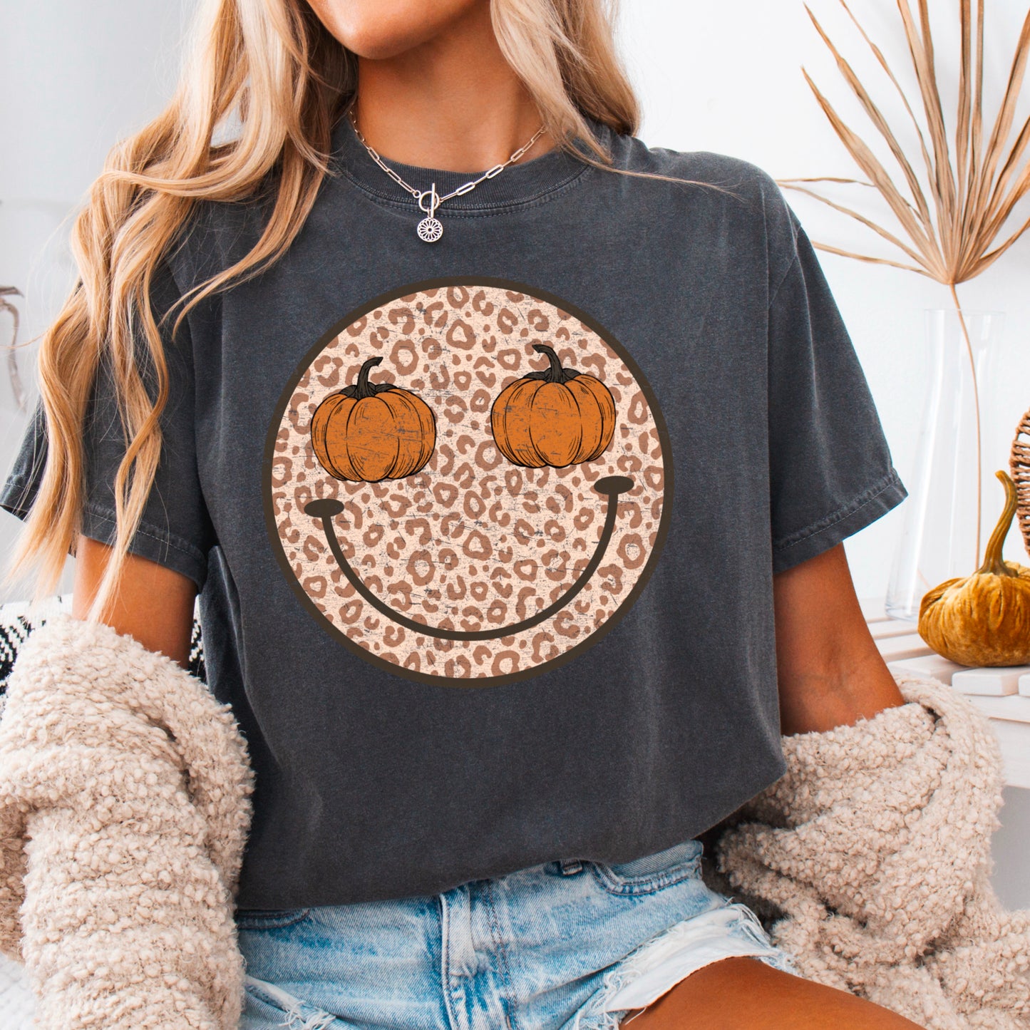 Leopard Pumpkin Face Comfort Color Graphic Tee