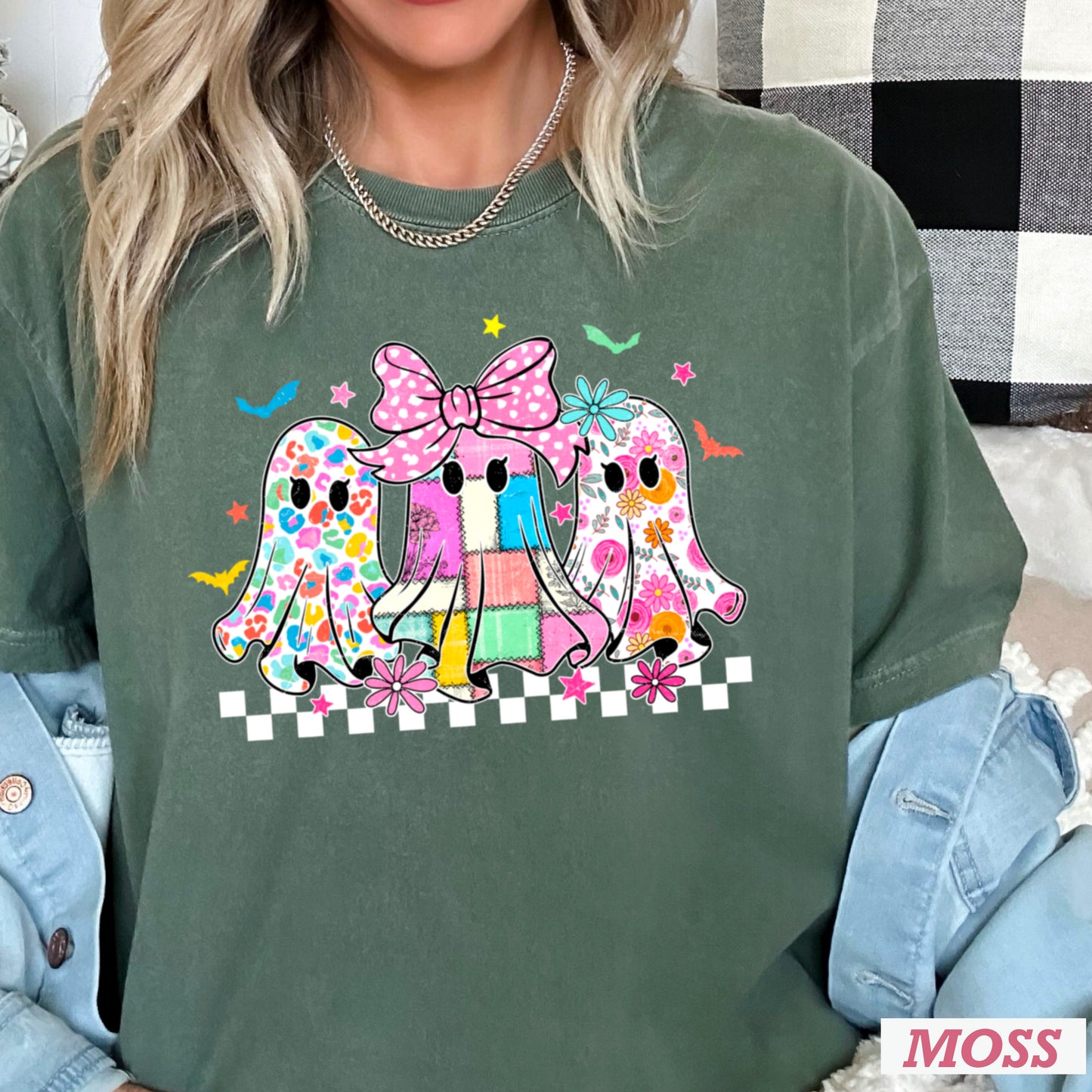 Retro Ghost Halloween Comfort Color Graphic Tee