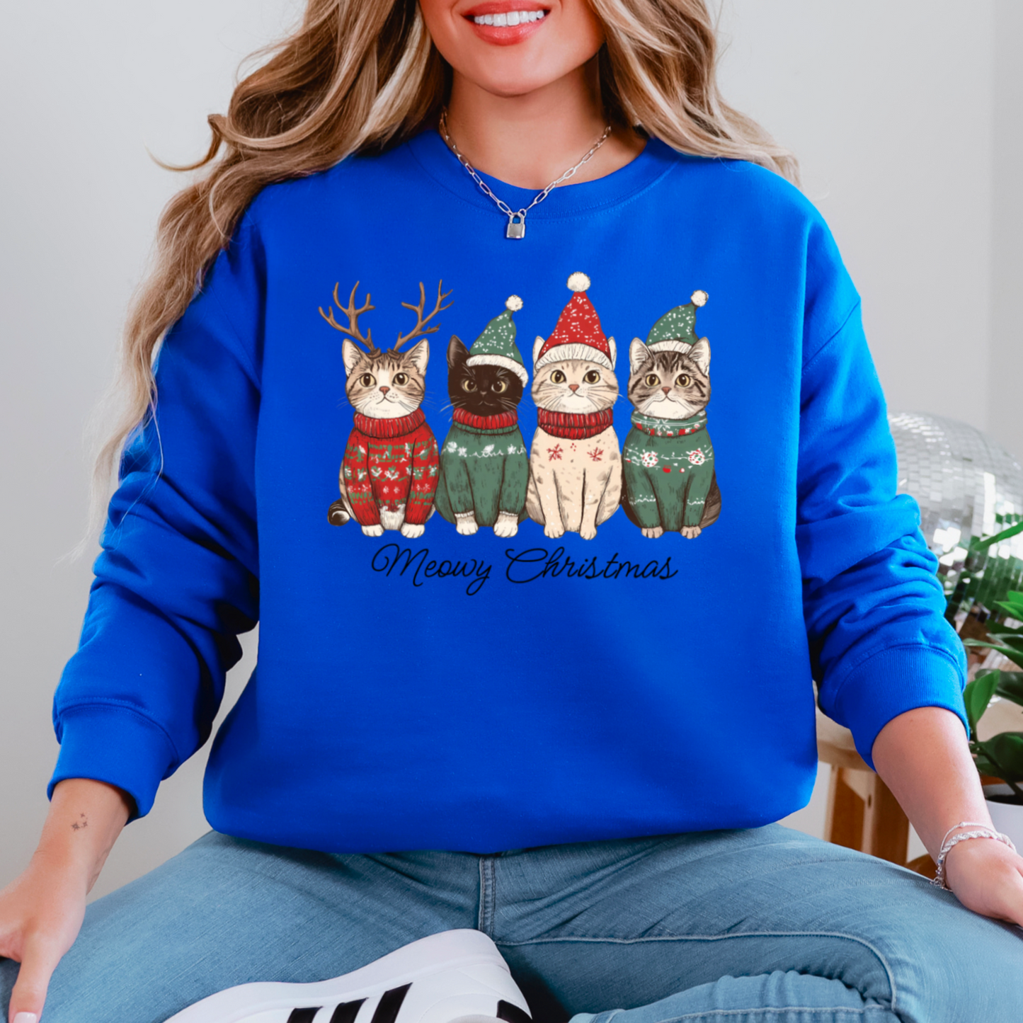 Meowy Christmas Graphic Crewneck Sweatshirt