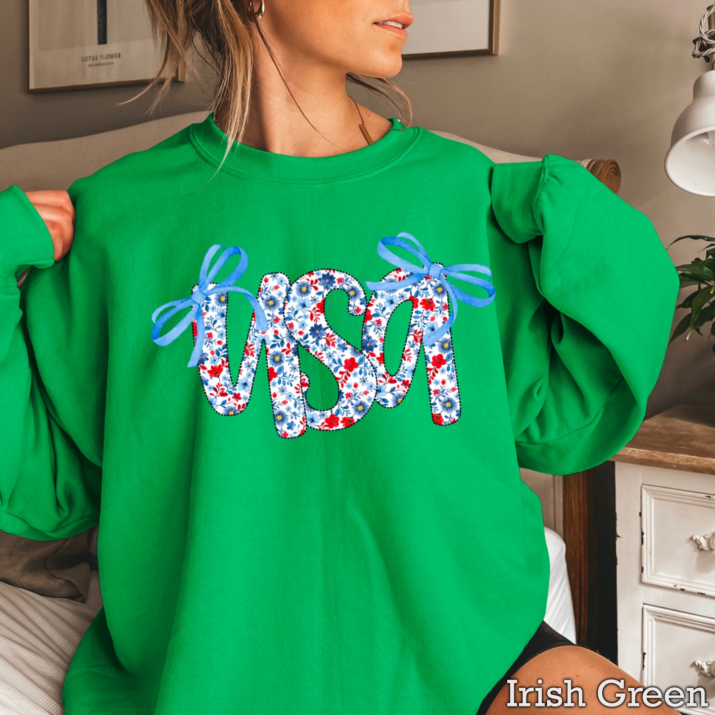 USA Bows Crewneck Sweatshirt
