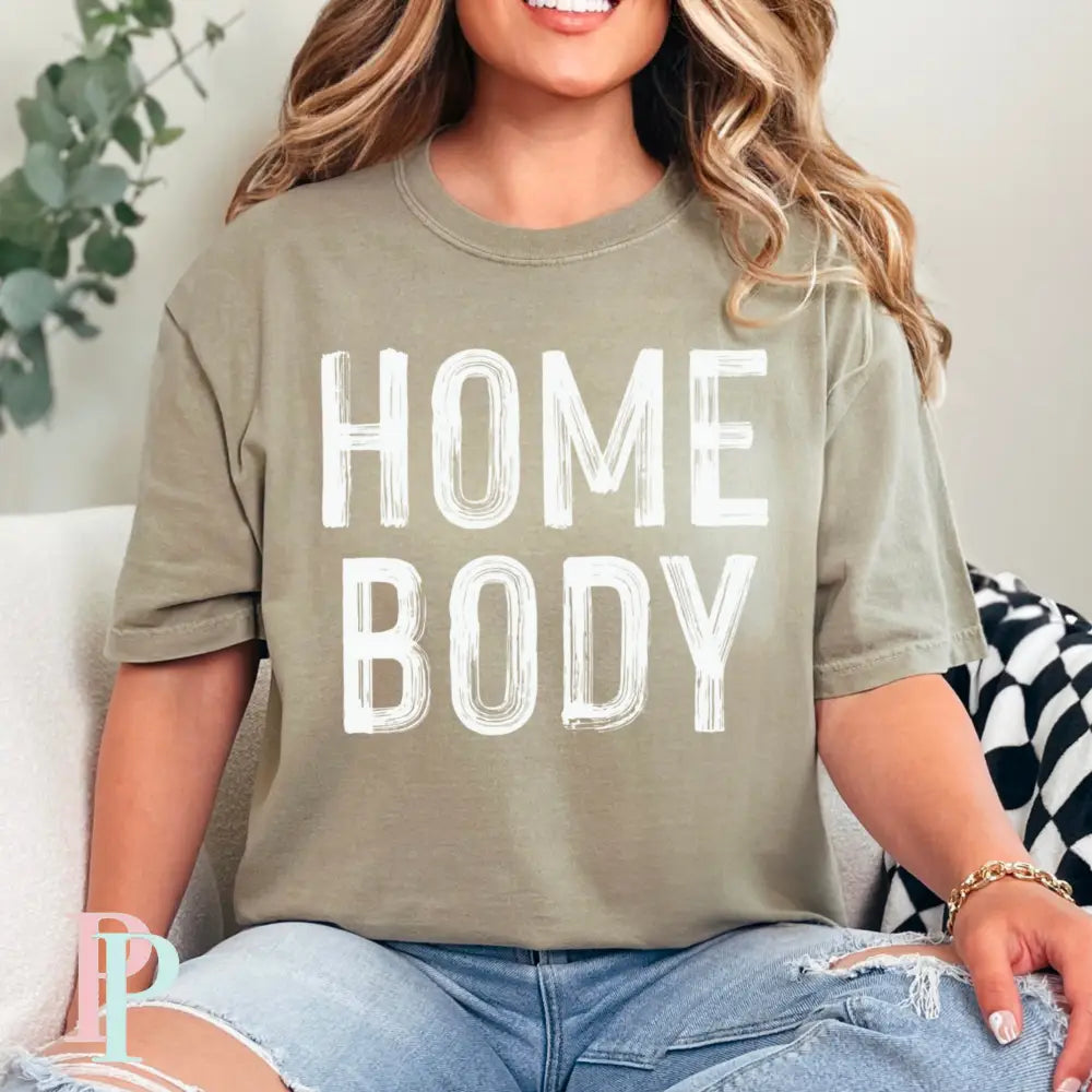 Homebody Comfort Color Graphic Tee KHAKI / SMALL
