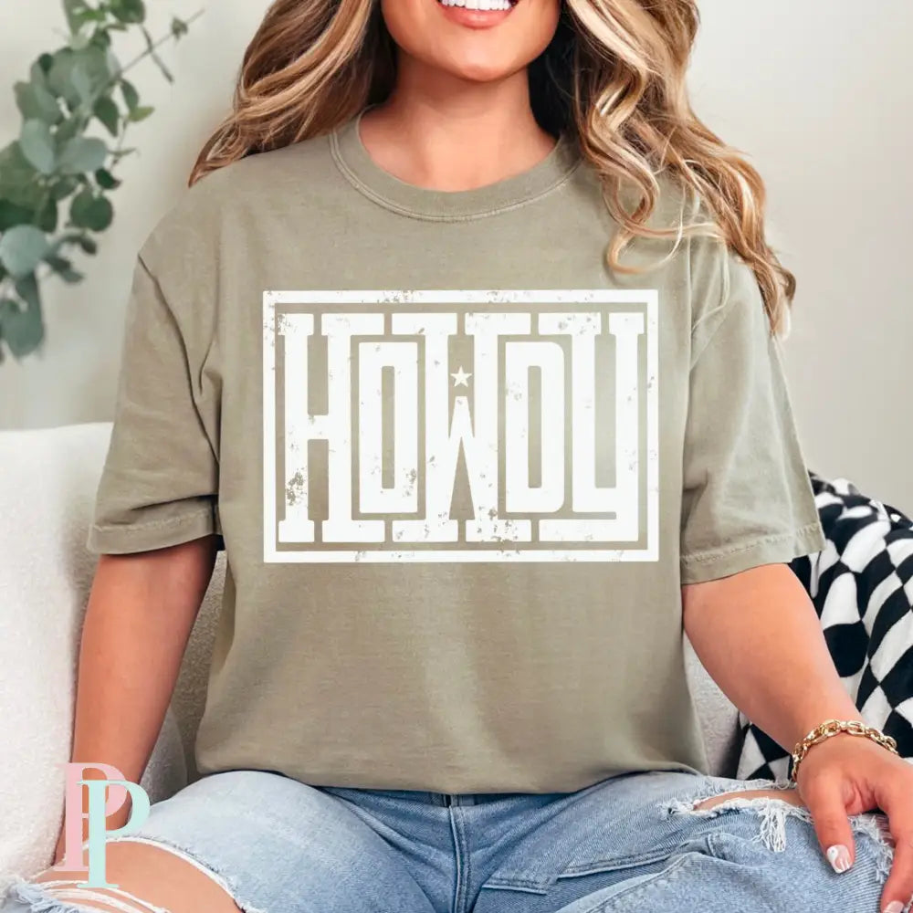 Howdy Comfort Color Graphic Tee KHAKI / SMALL