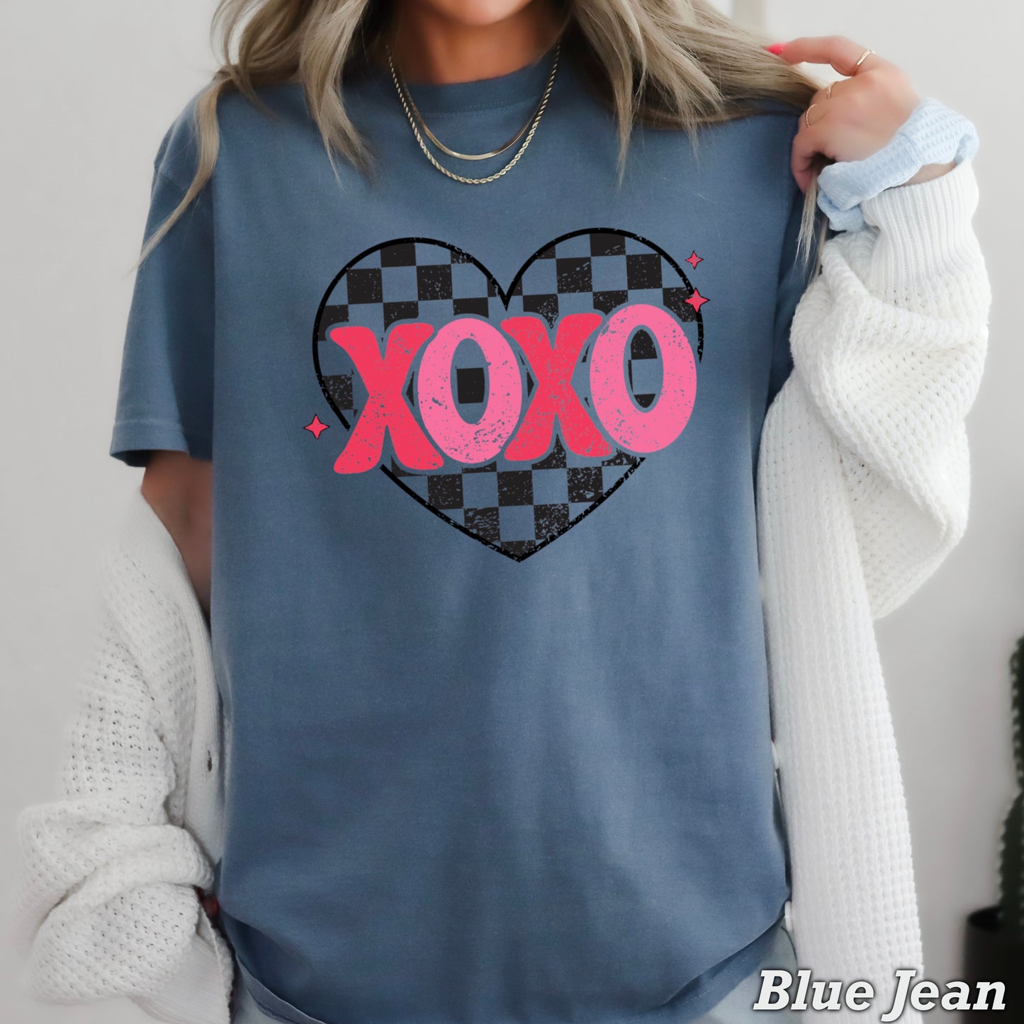 Xoxo Comfort Color Graphic Tee