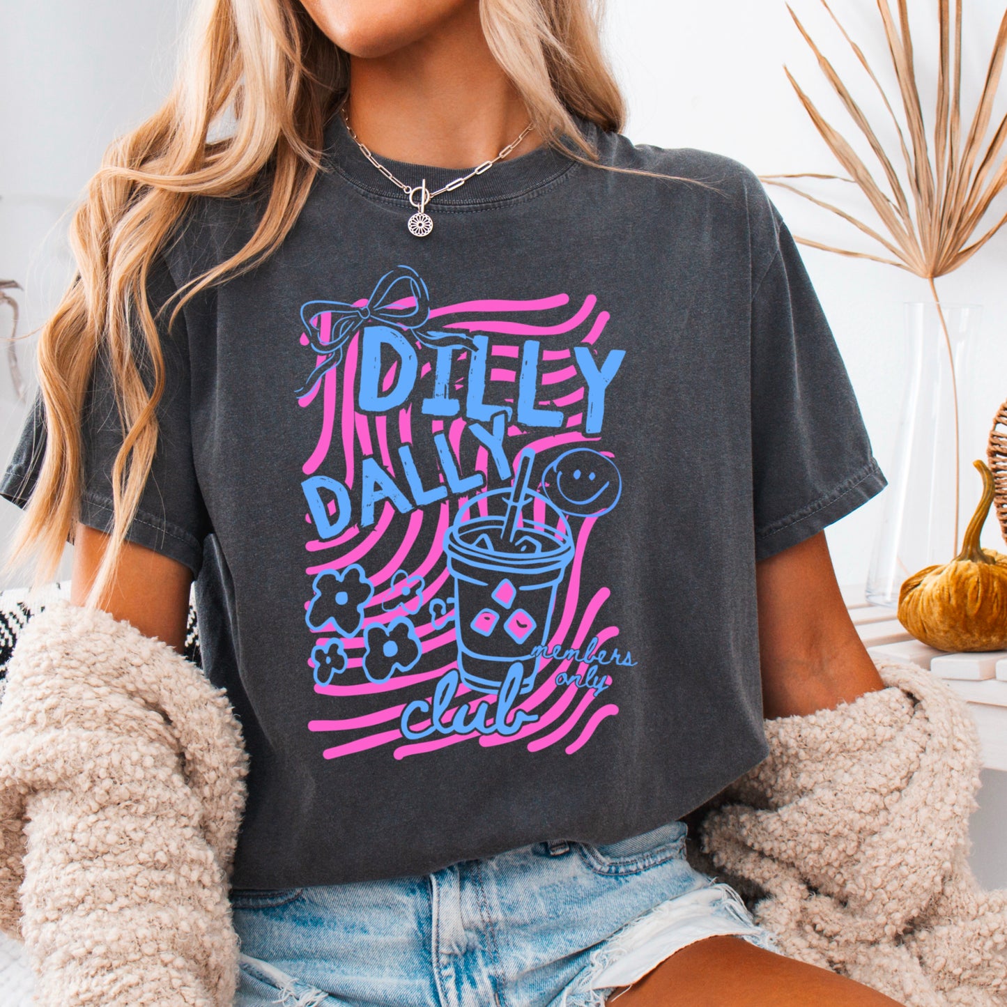 Dilly Dally Club Comfort Color Graphic Tee
