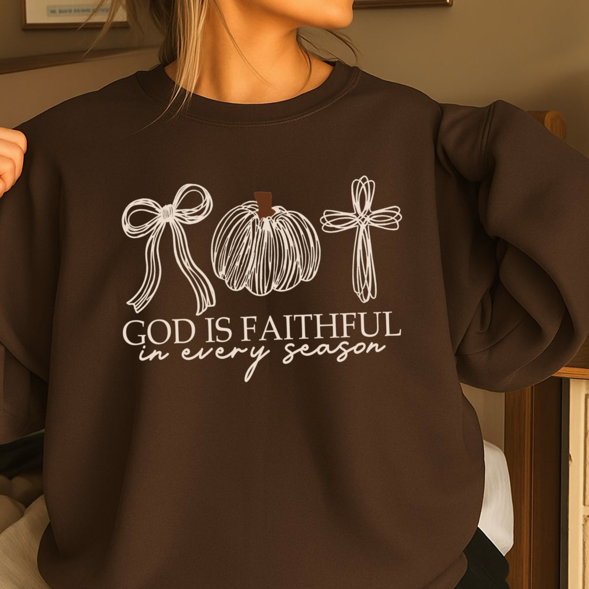God Is Faithful In Every Season Thanksgiving Crewneck Sweatshirt