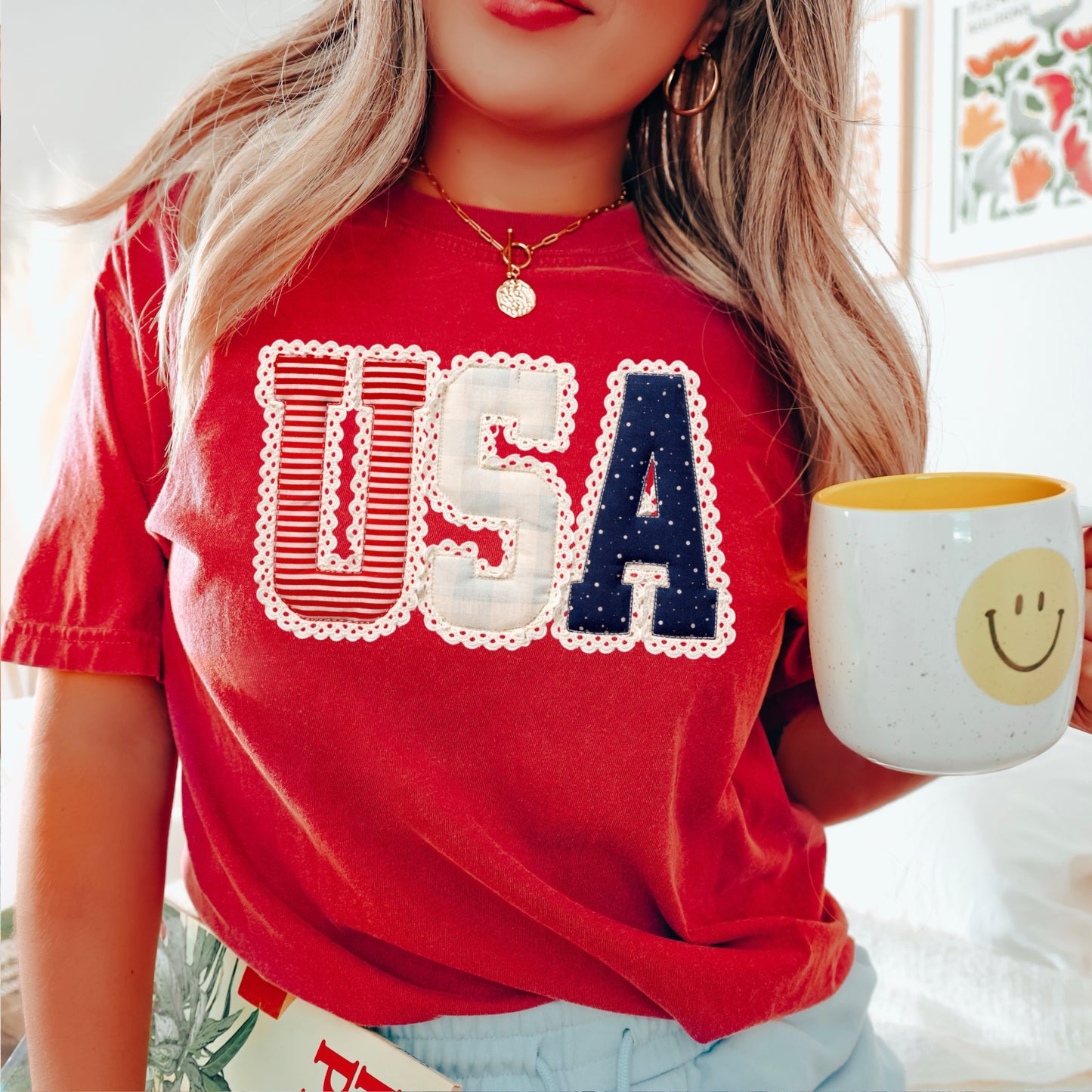 USA Quilted Lace Comfort Color Graphic Tee