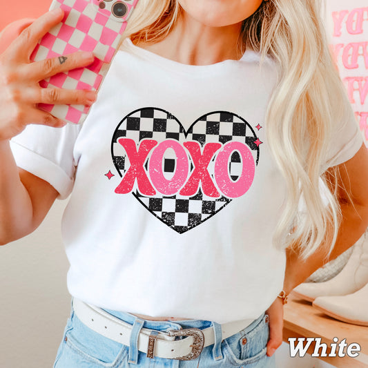 Xoxo Comfort Color Graphic Tee