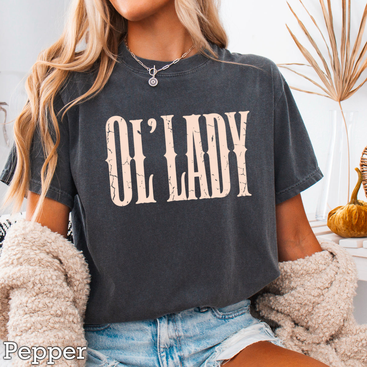 Ol’ Lady Comfort Color Graphic Tee