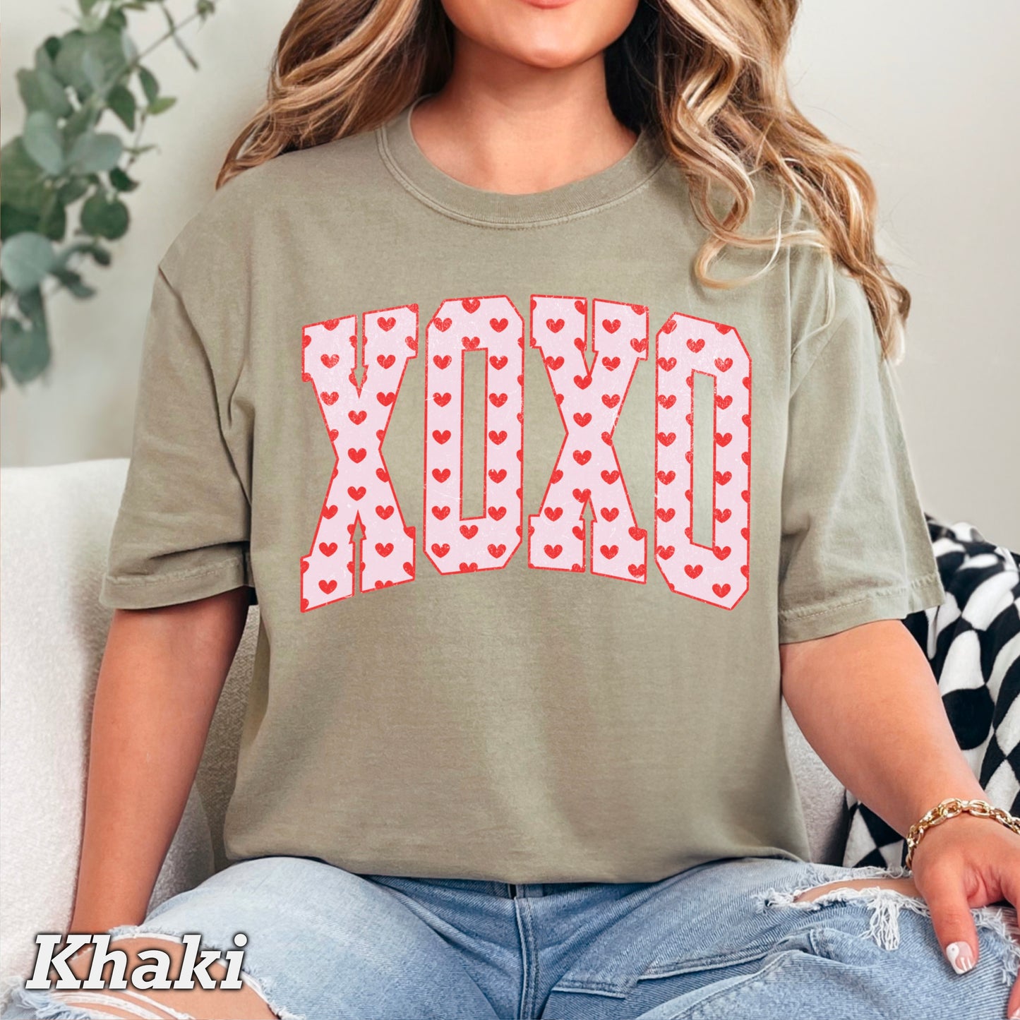 Xoxo Valentine’s Day Comfort Color Graphic Tee