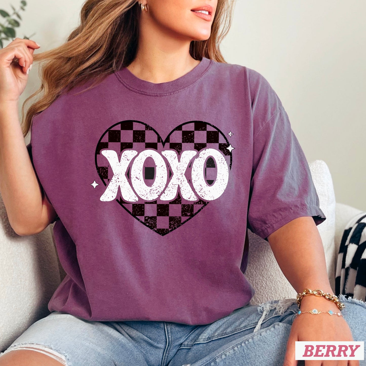 Xoxo Comfort Color Graphic Tee