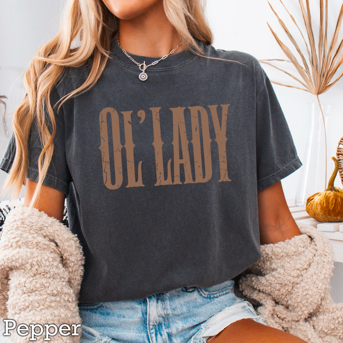 Ol’ Lady Comfort Color Graphic Tee