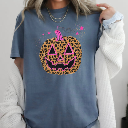 Leopard Pumpkin Halloween Comfort Color Graphic Tee