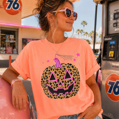 Leopard Pumpkin Halloween Comfort Color Graphic Tee