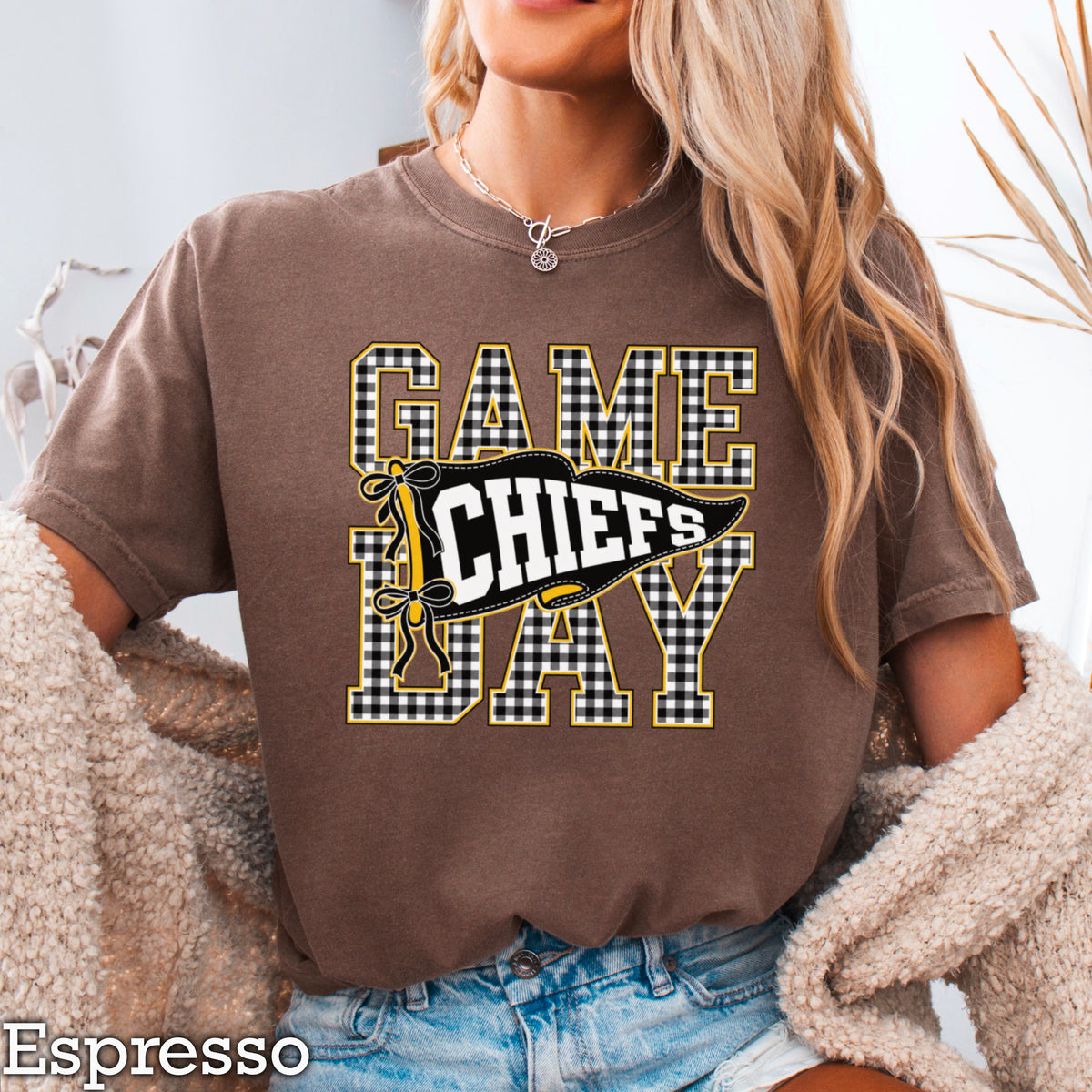 Chiefs Comfort Color Graphic Tee