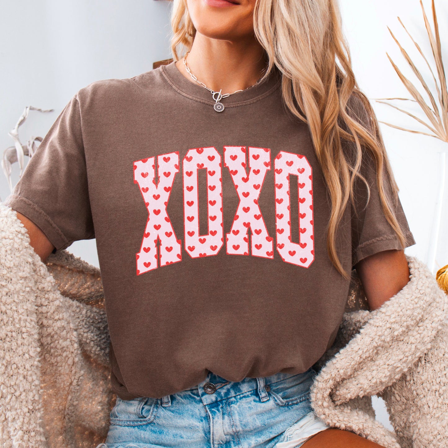 Xoxo Valentine’s Day Comfort Color Graphic Tee