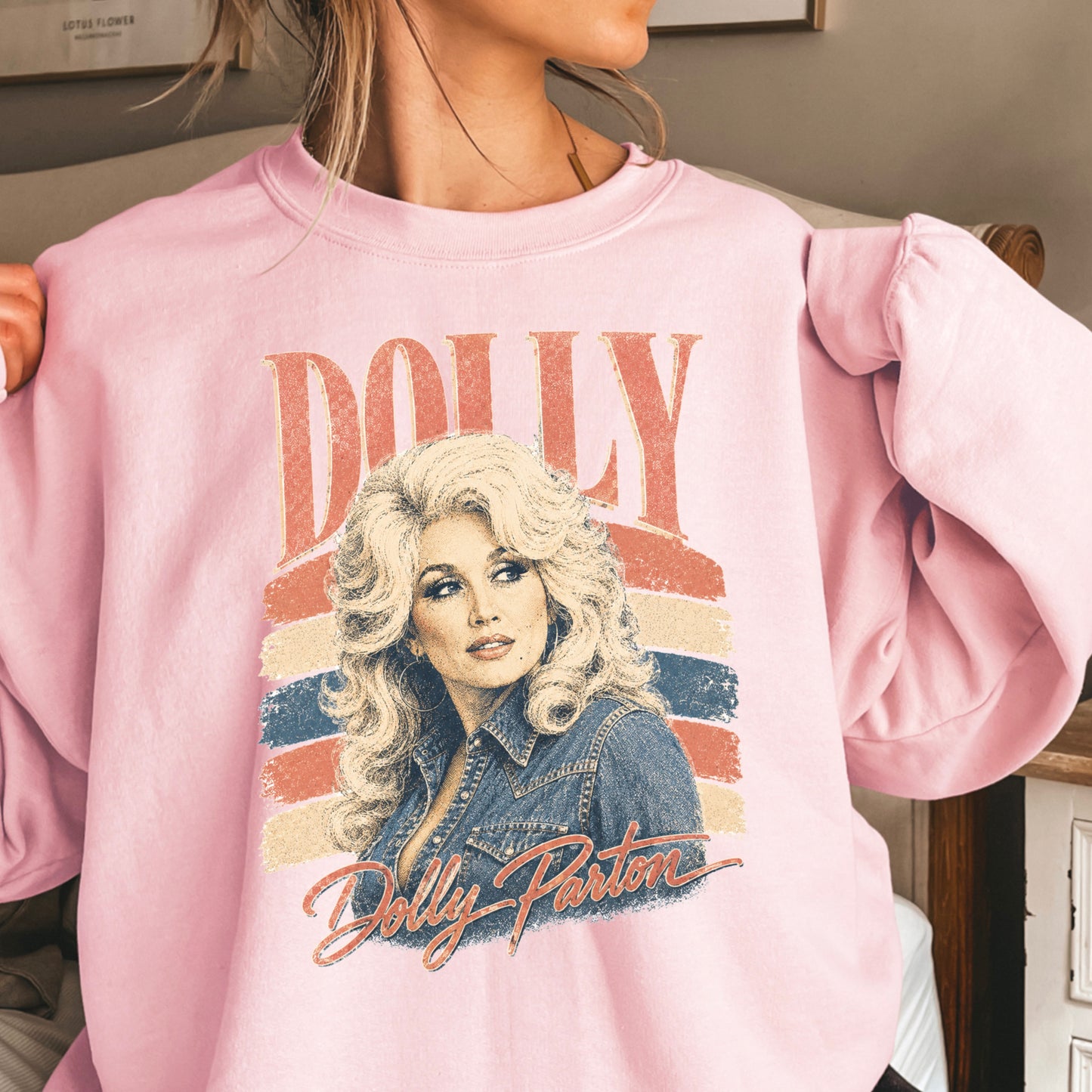 Retro Dolly Crewneck Sweatshirt