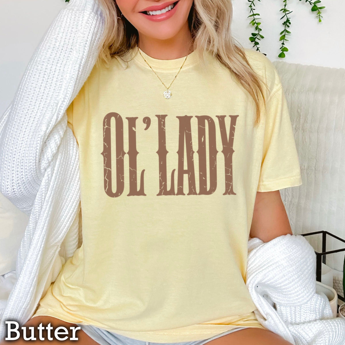 Ol’ Lady Comfort Color Graphic Tee