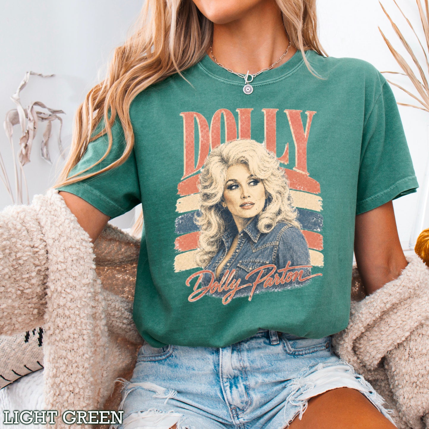 Retro Dolly Comfort Color Graphic Tee