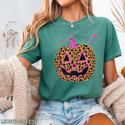 Leopard Pumpkin Halloween Comfort Color Graphic Tee