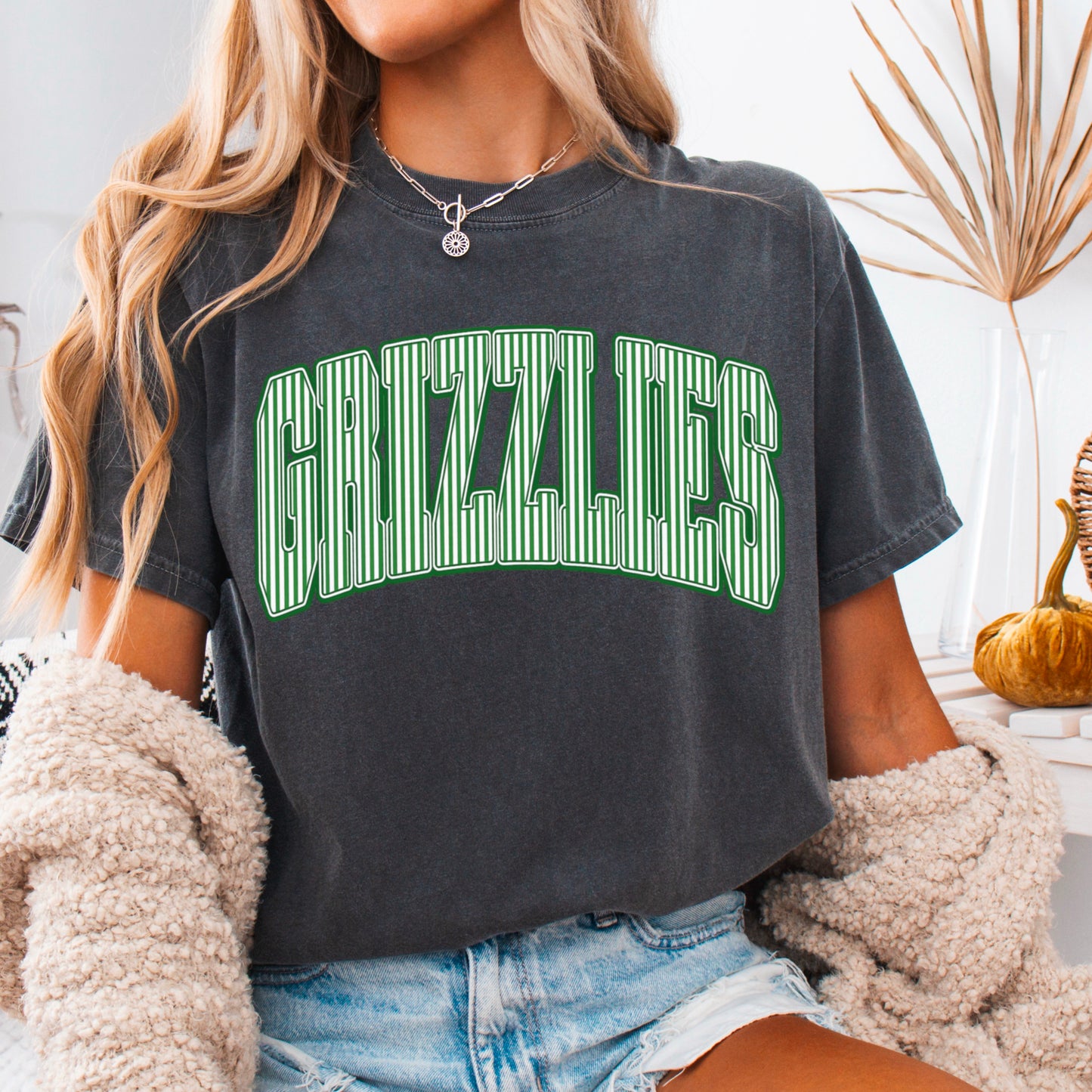 Grizzlies Comfort Color Graphic Tee