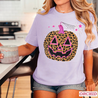 Leopard Pumpkin Halloween Comfort Color Graphic Tee