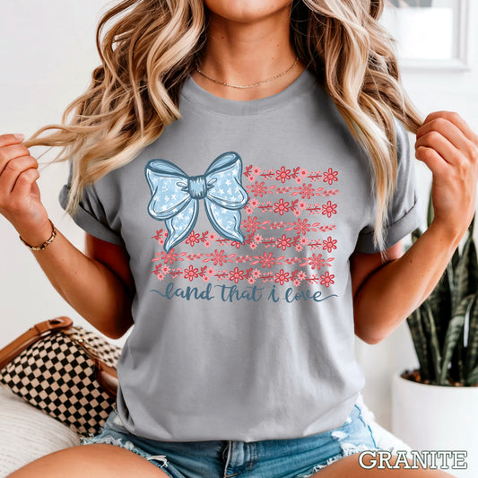 Land That I Love Patriotic Comfort Color Graphic Tee
