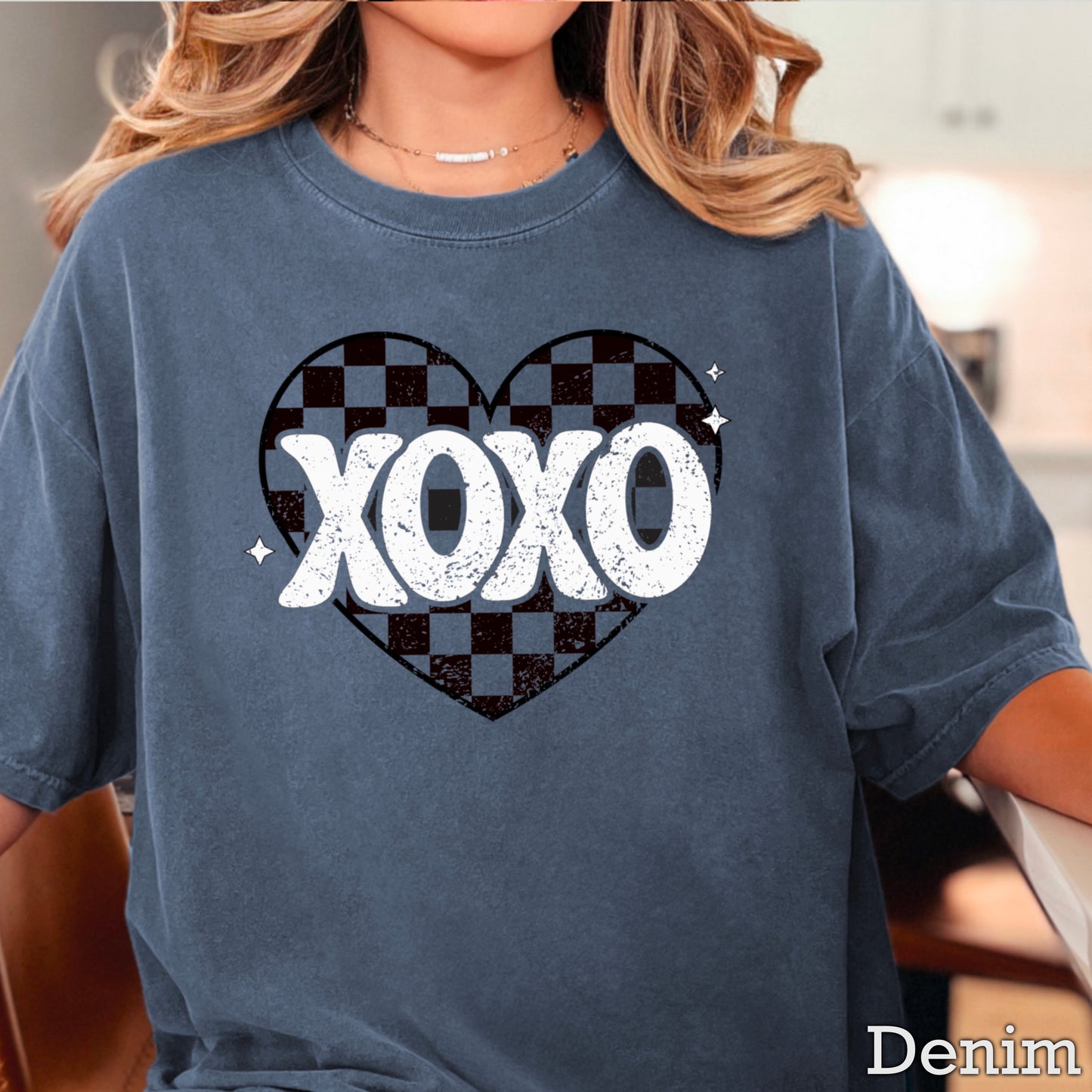 Xoxo Comfort Color Graphic Tee