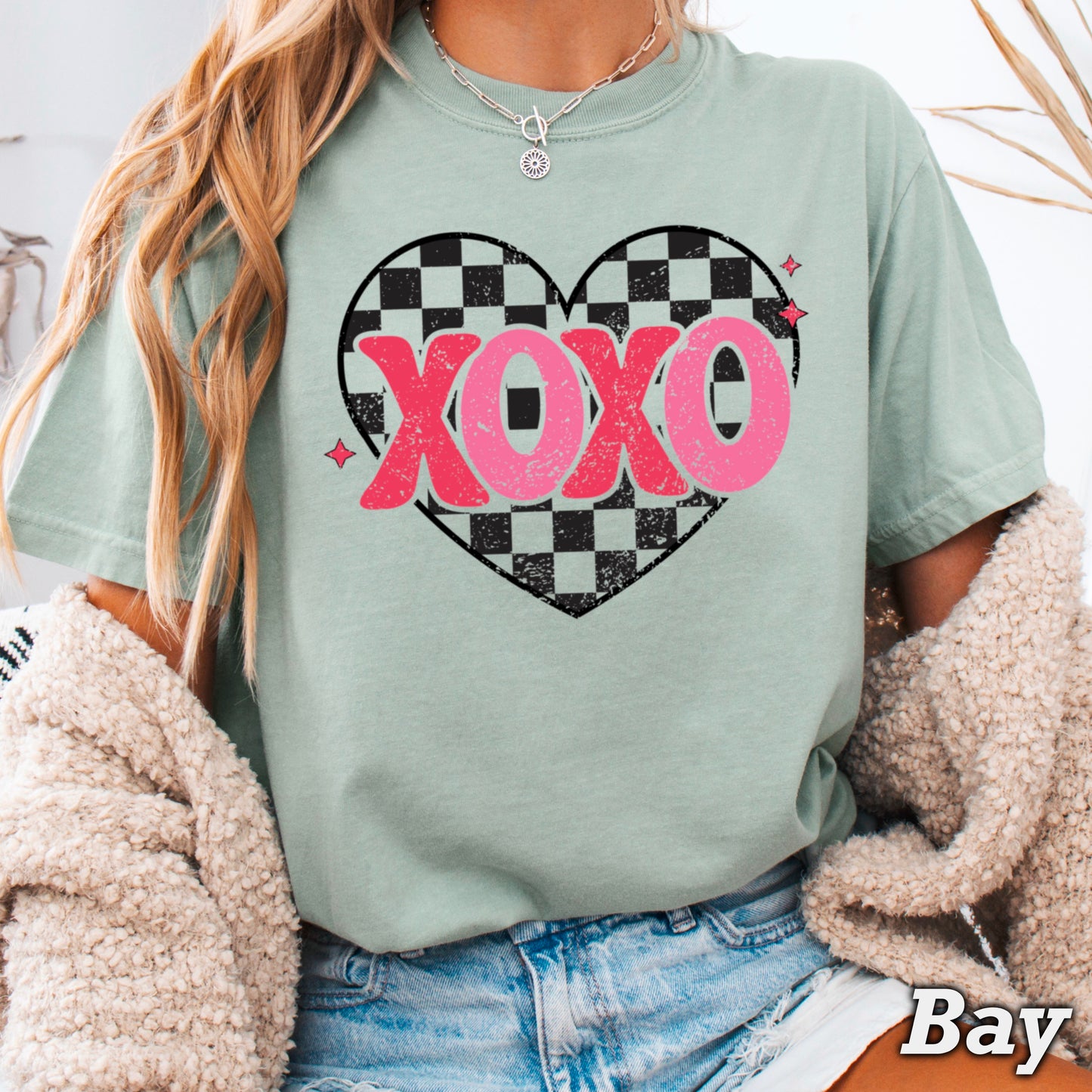 Xoxo Comfort Color Graphic Tee