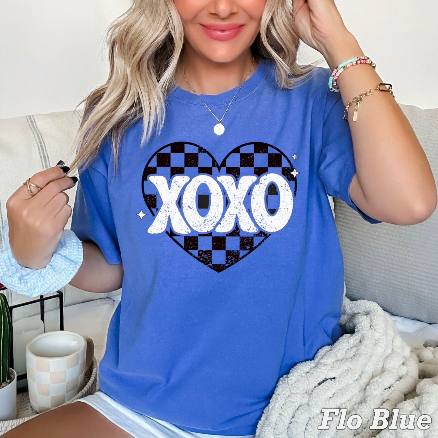 Xoxo Comfort Color Graphic Tee