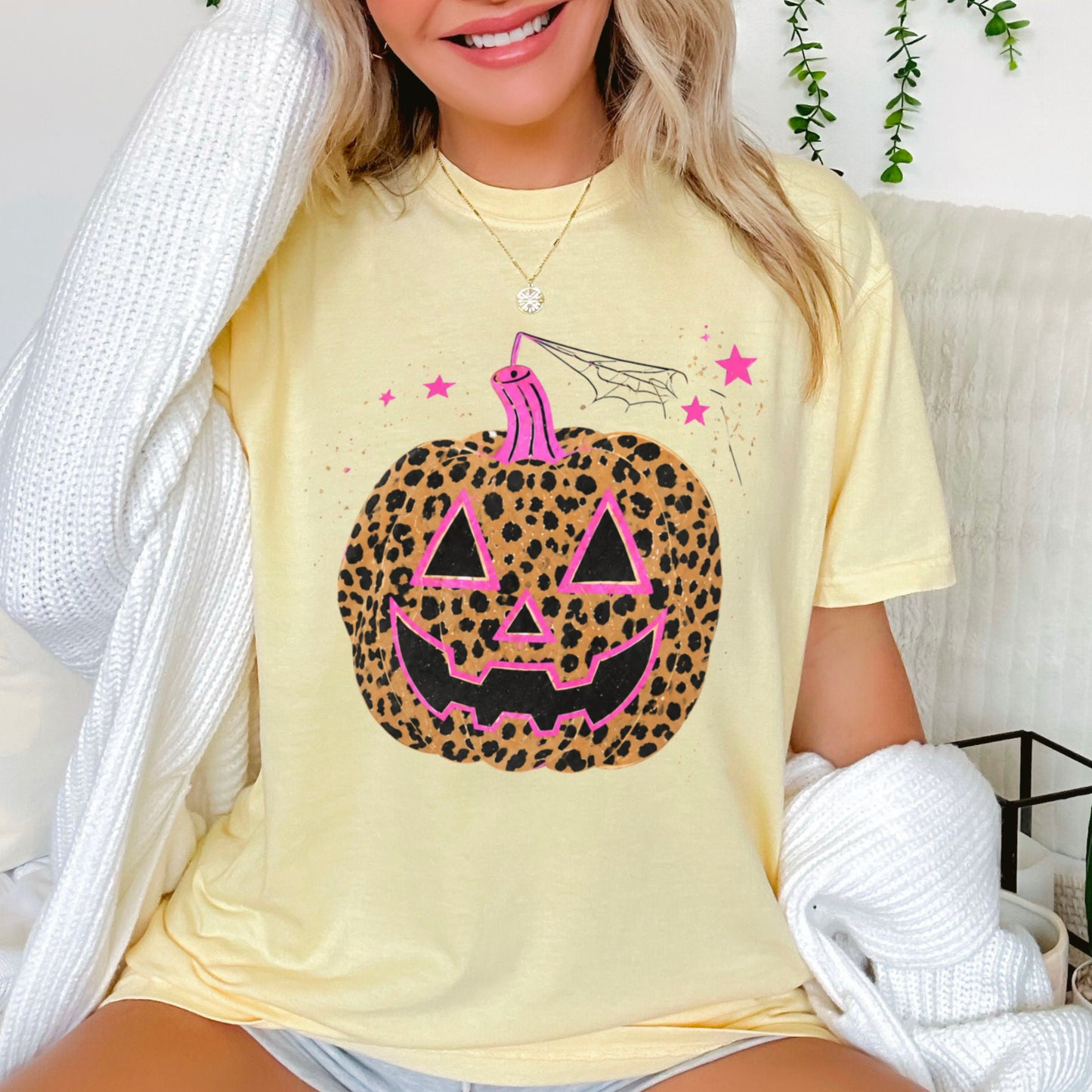 Leopard Pumpkin Halloween Comfort Color Graphic Tee