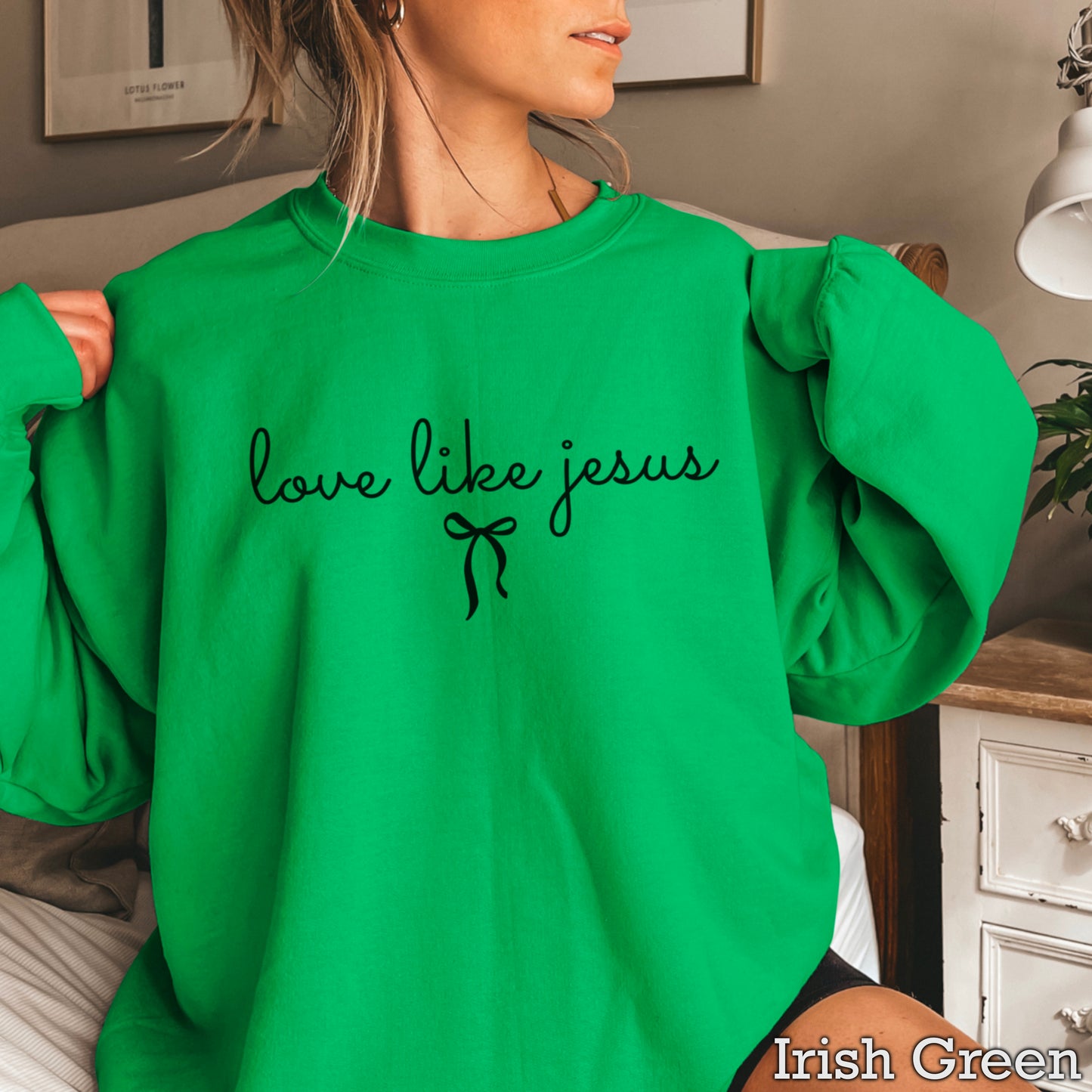 Love Like Jesus Christian Graphic Crewneck Sweatshirt