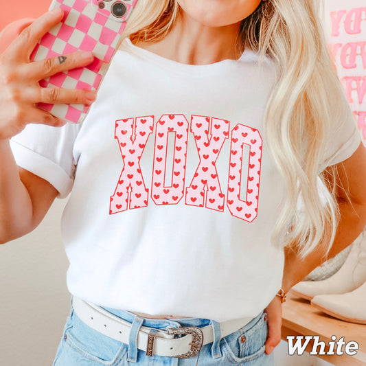 Xoxo Valentine’s Day Comfort Color Graphic Tee