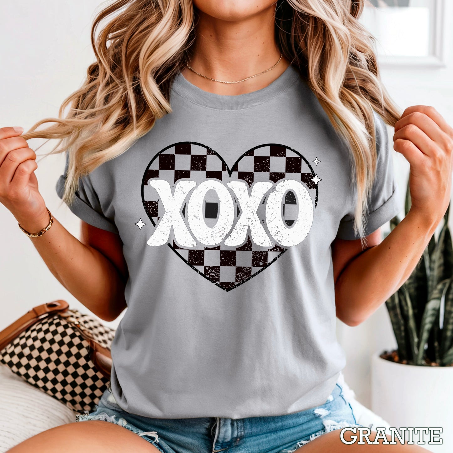 Xoxo Comfort Color Graphic Tee