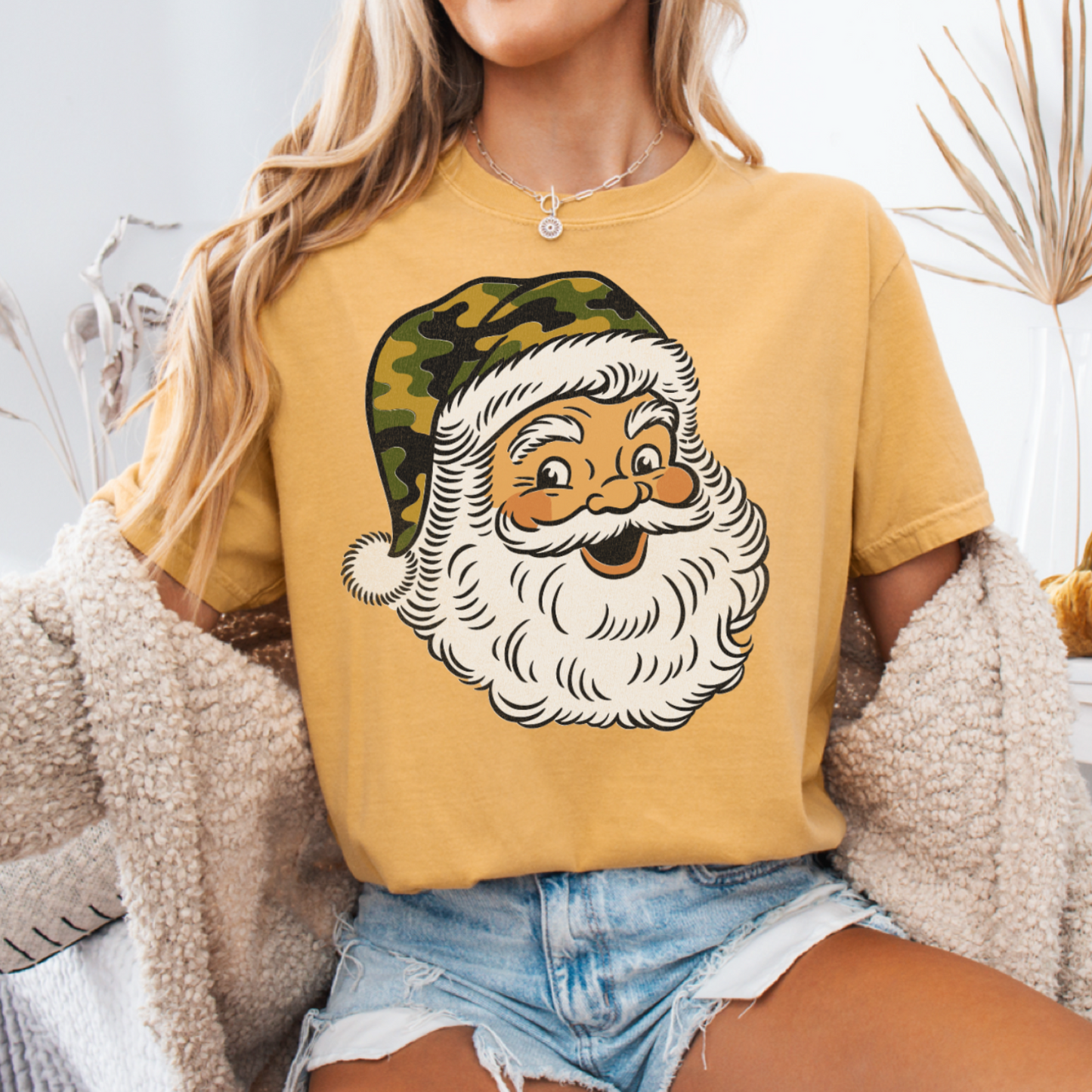 Camo Santa Comfort Color Graphic Tee