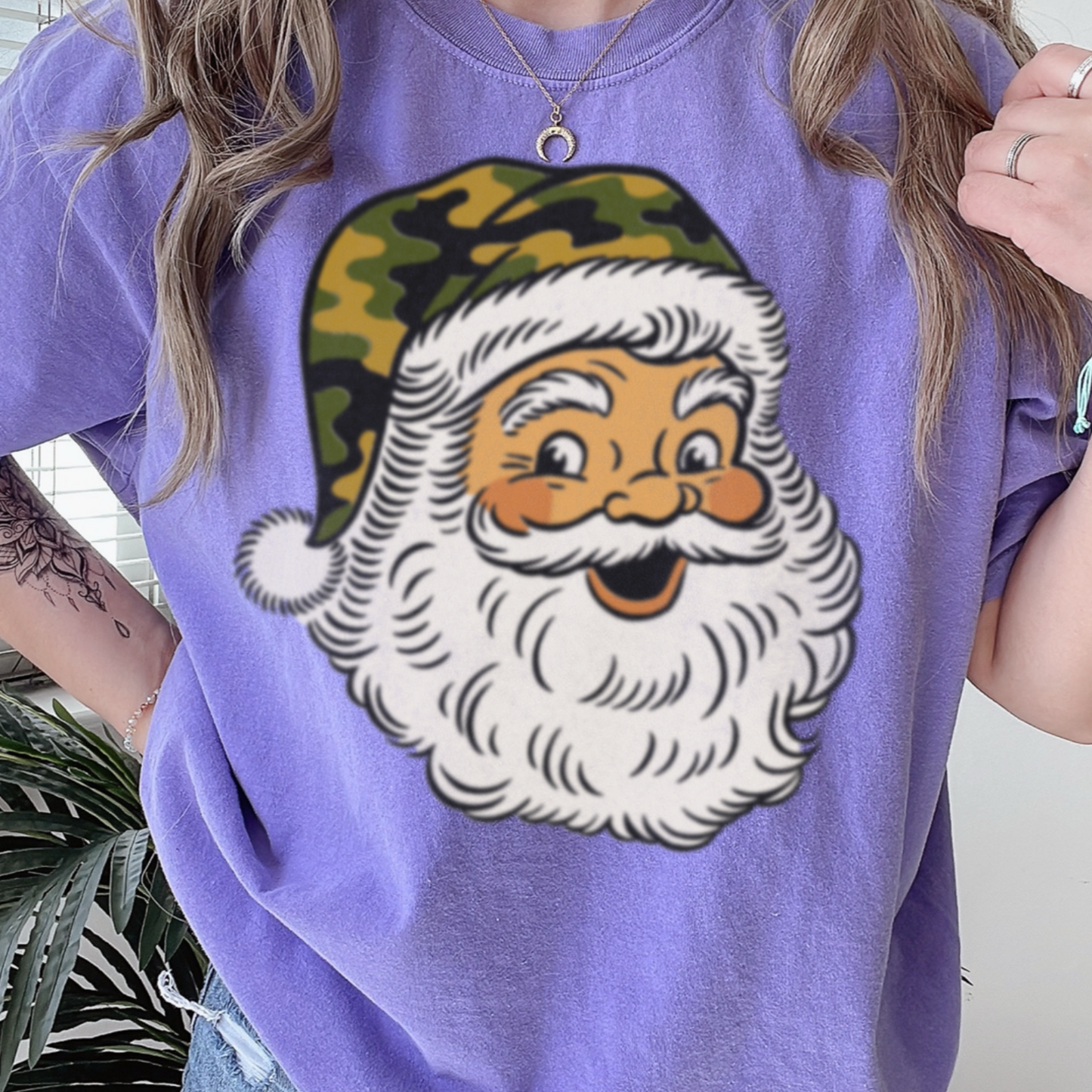 Camo Santa Comfort Color Graphic Tee