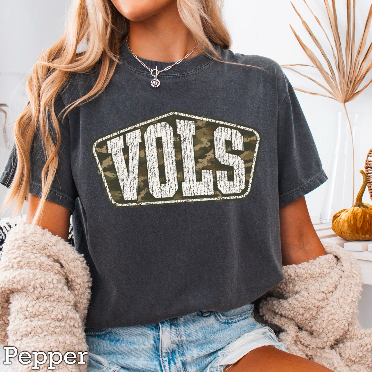 Tennessee Camo Comfort Color Graphic Tee