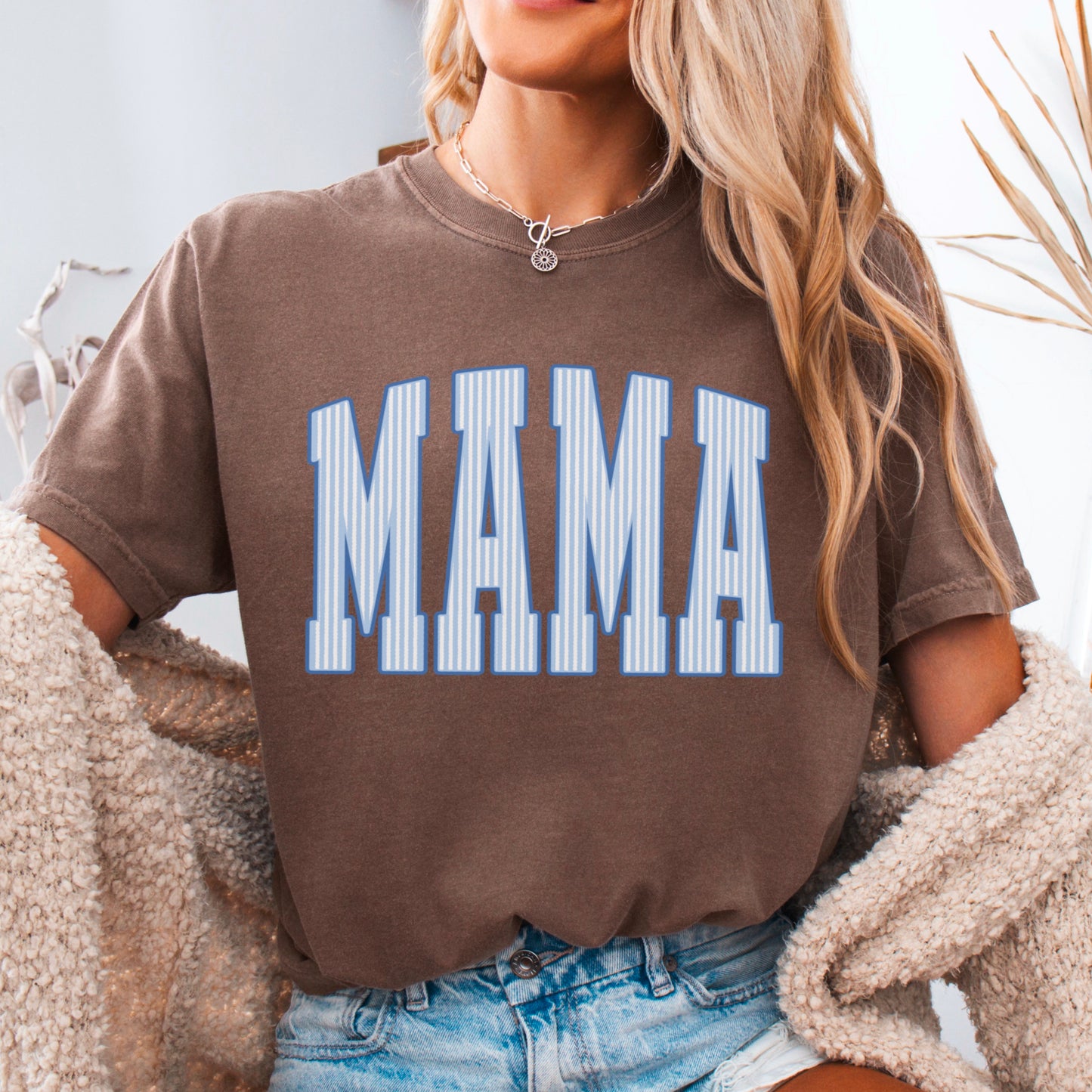 Mama Comfort Color Graphic Tee