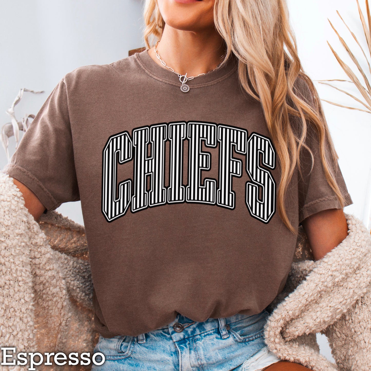 Chiefs Comfort Color Graphic Tee
