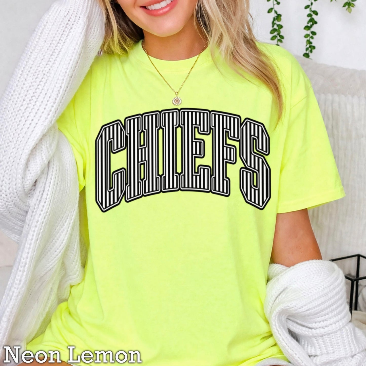 Chiefs Comfort Color Graphic Tee