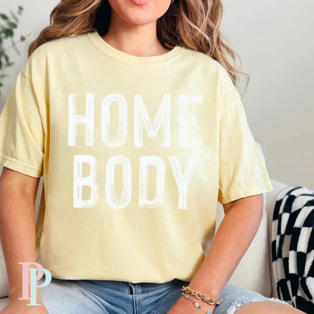 Homebody Comfort Color Graphic Tee BANANA / SMALL