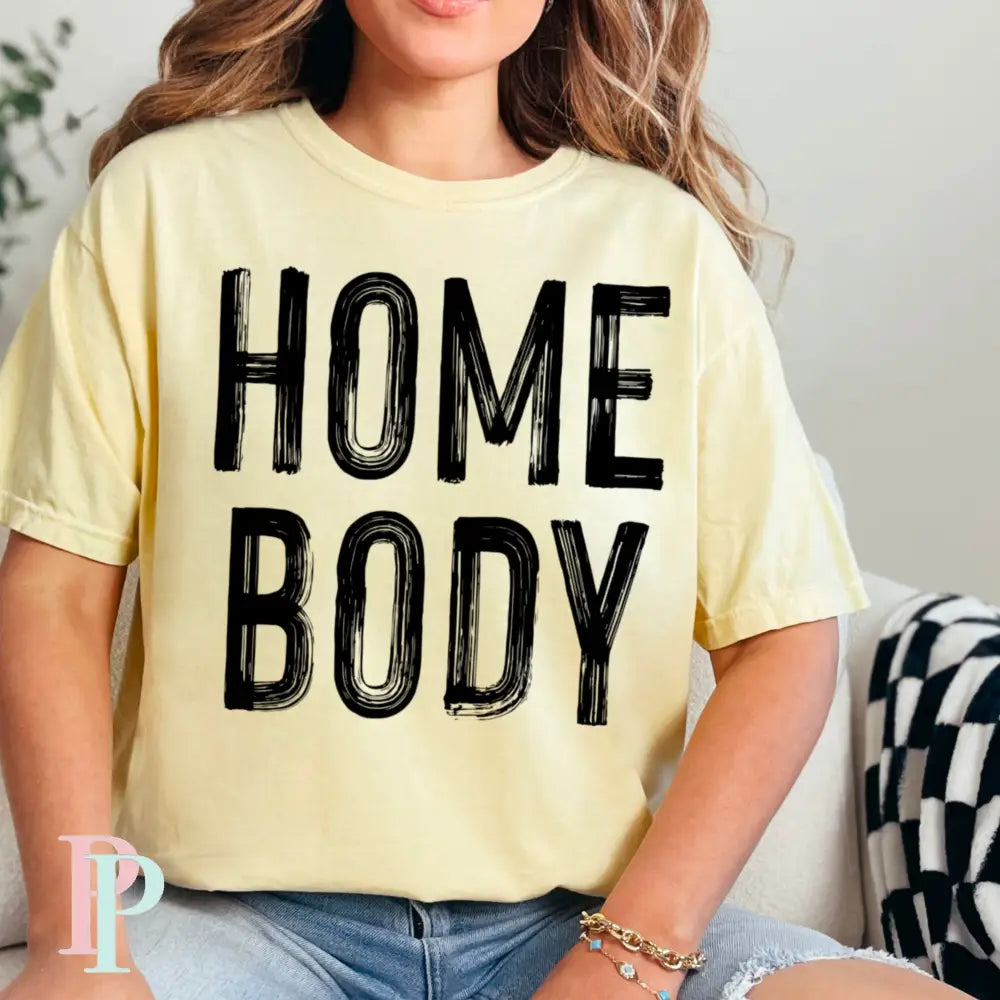 Homebody Comfort Color Graphic Tee BANANA / SMALL