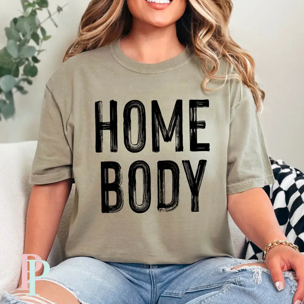 Homebody Comfort Color Graphic Tee KHAKI / SMALL