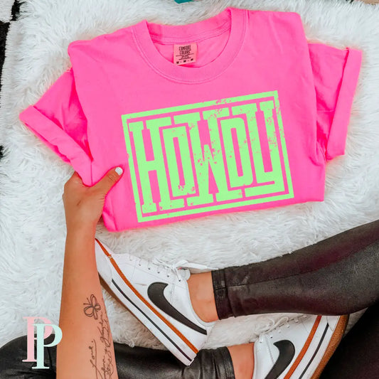 Howdy Comfort Color Graphic Tee