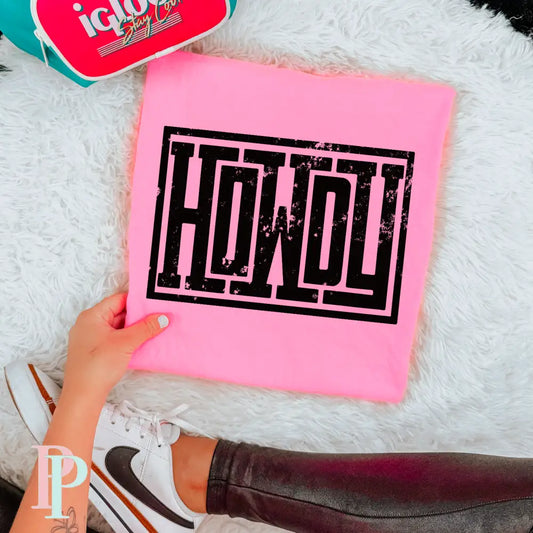 Howdy Comfort Color Graphic Tee