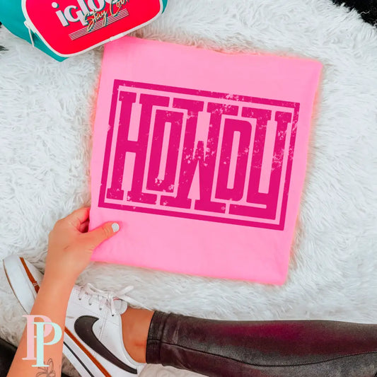 Howdy Comfort Color Graphic Tee