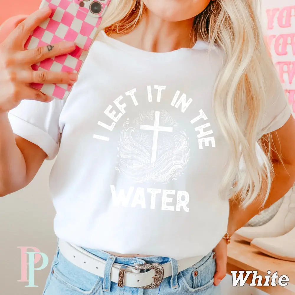 I Left It In The Water Comfort Color Graphic Tee WHITE / SMALL